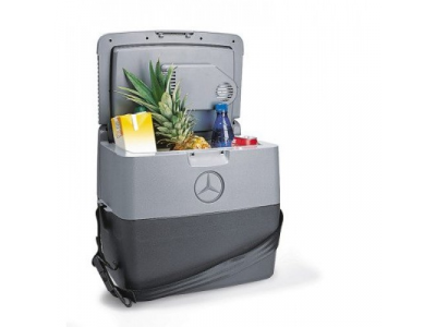 Переносной холодильник Mercedes Coolbox Travelbox, 16,5L, артикул B66560300 от Mercedes Переносной холодильник Mercedes Coolbox Travelbox, 16,5L, артикул B66560300