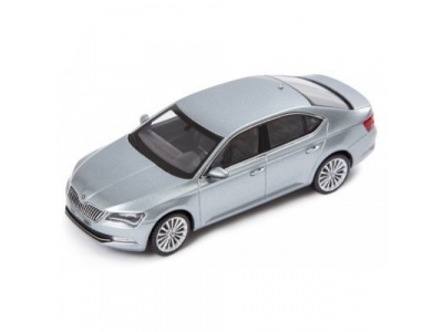 Модель автомобиля Skoda Superb III, 1:43 scale, Business Grey, артикул 3V0099300F7M от VAG Модель автомобиля Skoda Superb III, 1:43 scale, Business Grey, артикул 3V0099300F7M